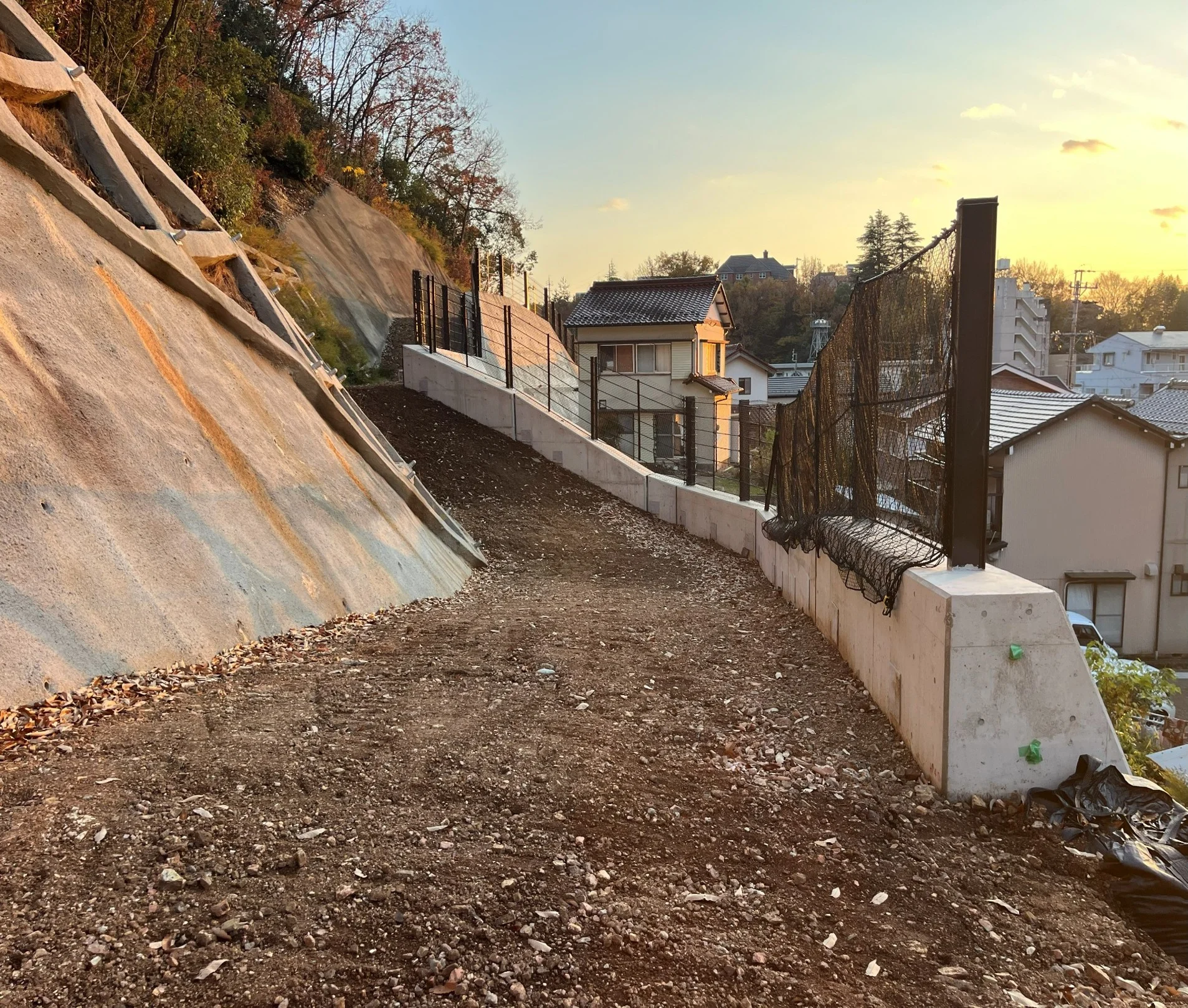 岐阜市　北一色地内　岐荘ヶ丘擁壁等工事